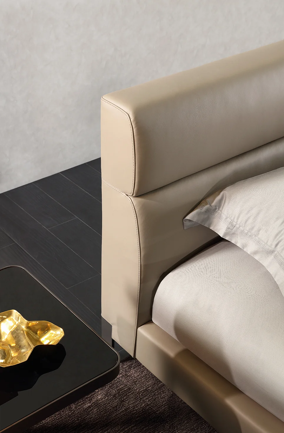 Da vi sợi (da microfiber) là gì và khác da thật như thế nào?