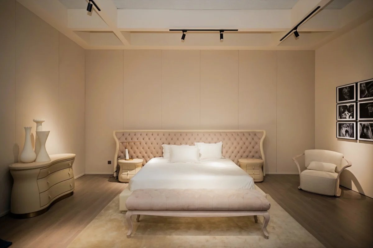 Phòng ngủ phong cách quiet luxury - Amy Living