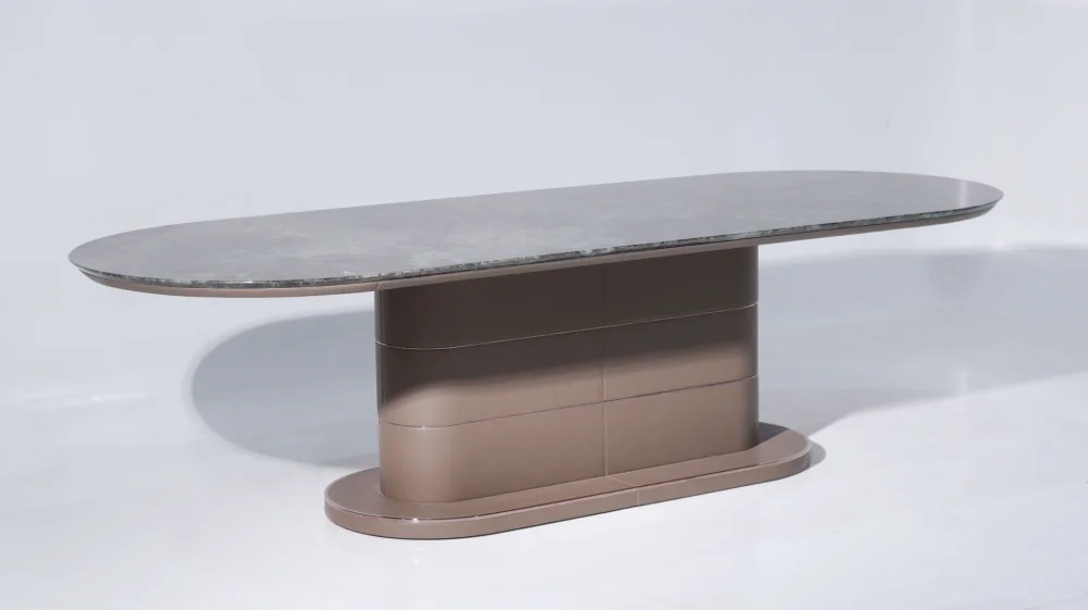Balmoral Table – Amy Living
