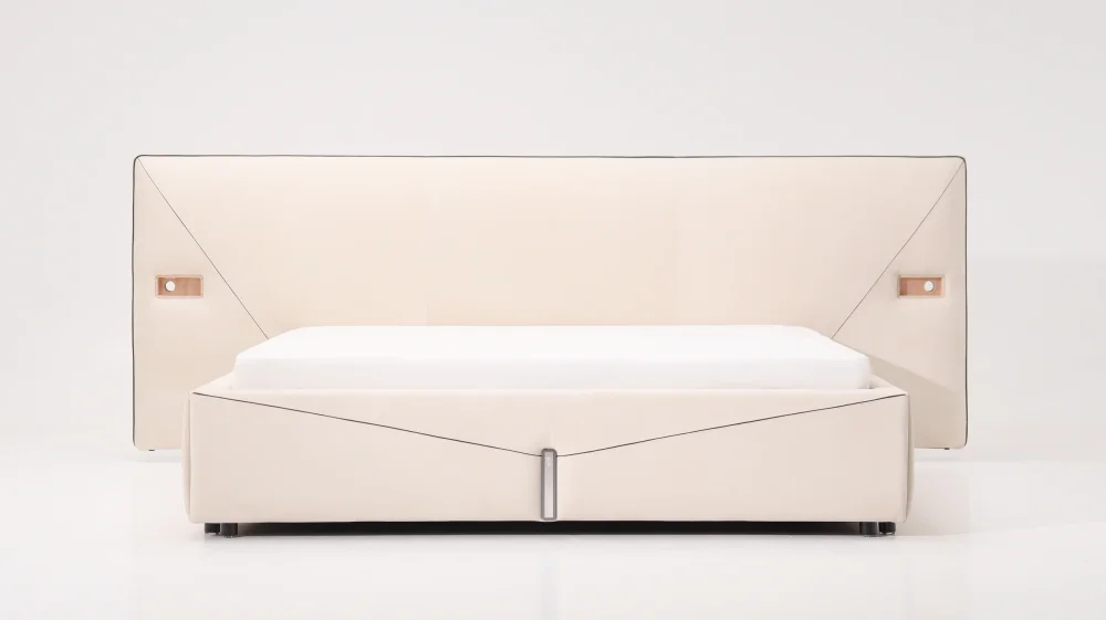 Bastian Bed – Amy Living