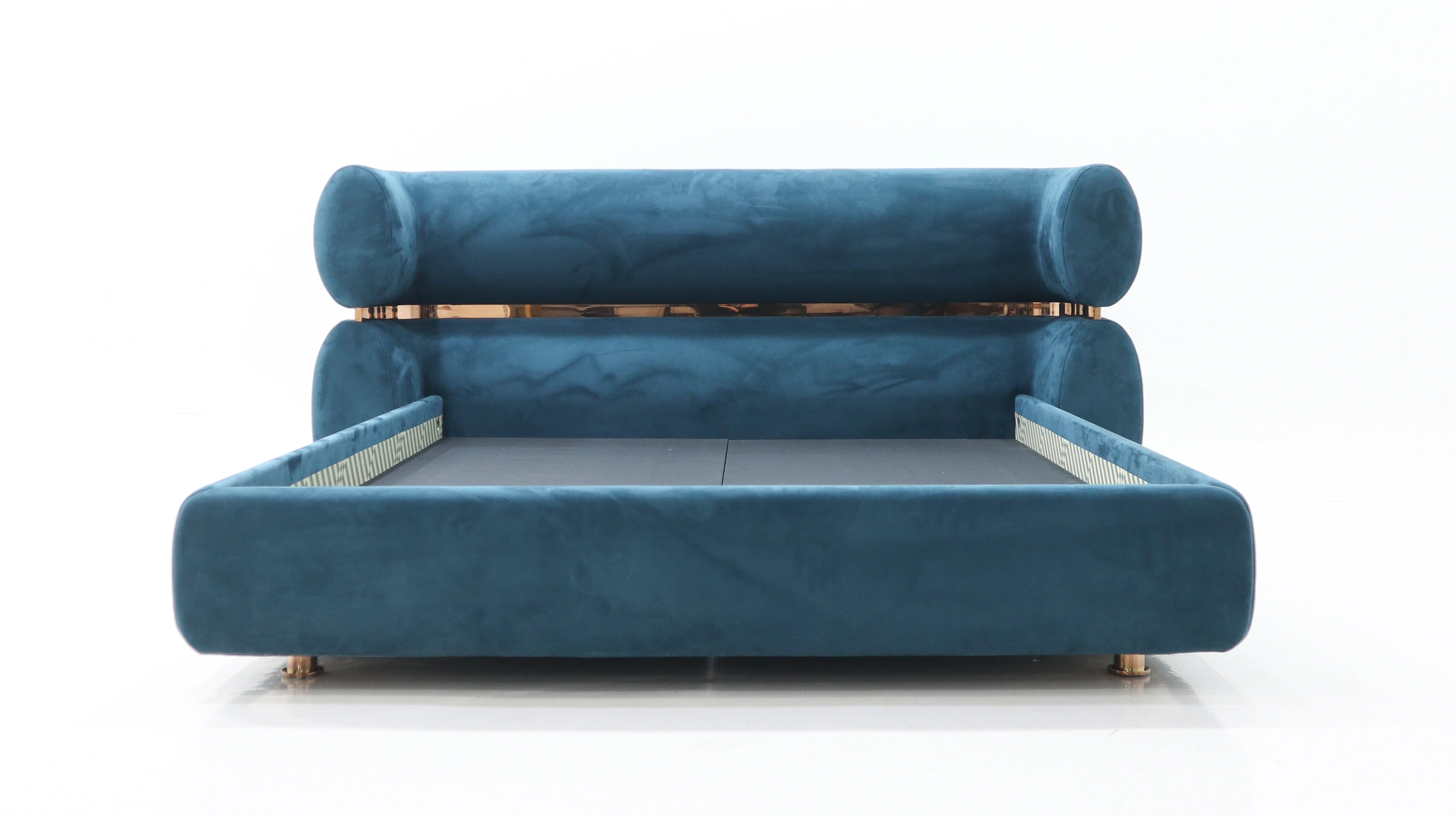 CUSTOMIZED BED