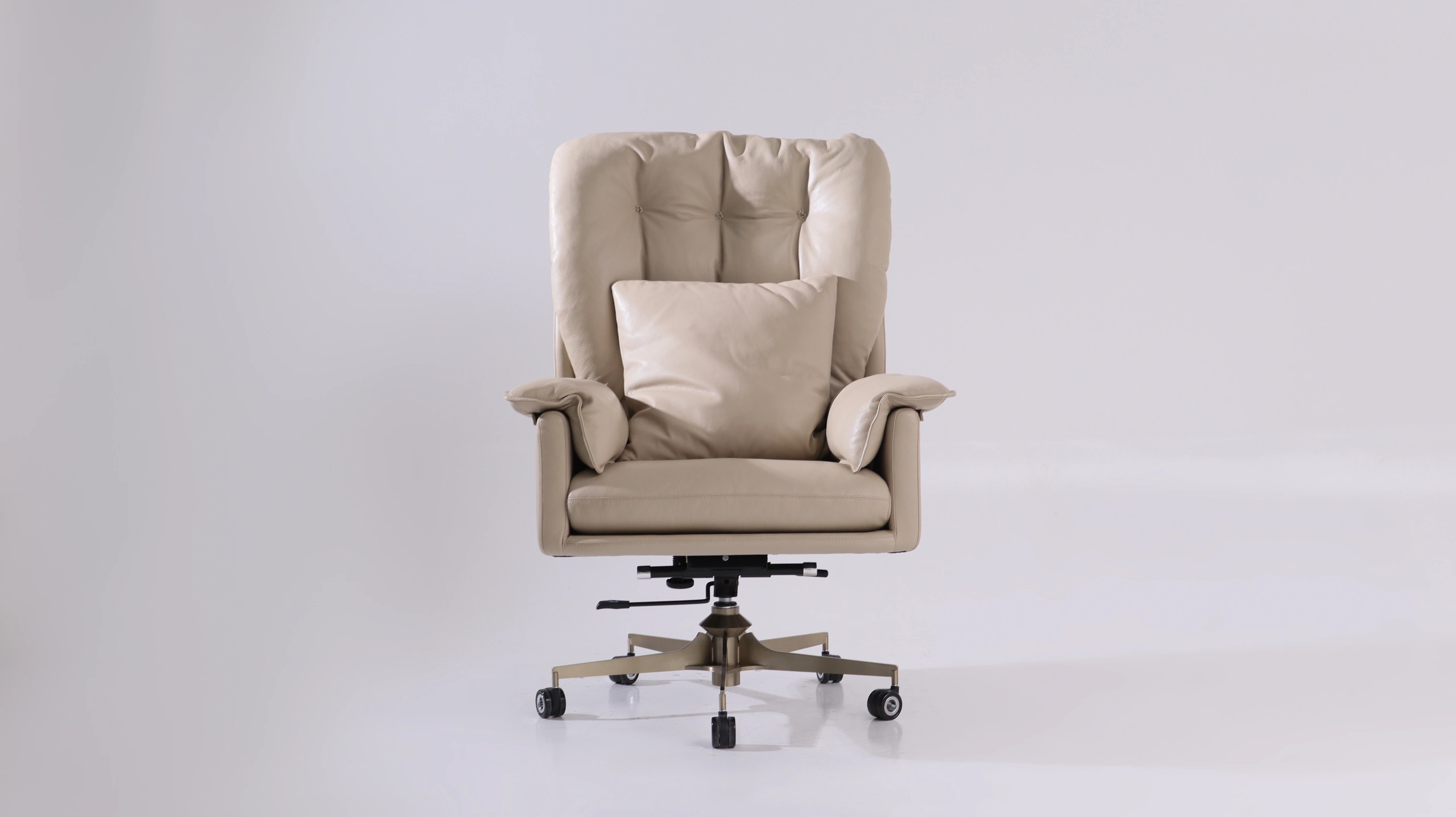 CUSTOMIZED DESK CHAIR