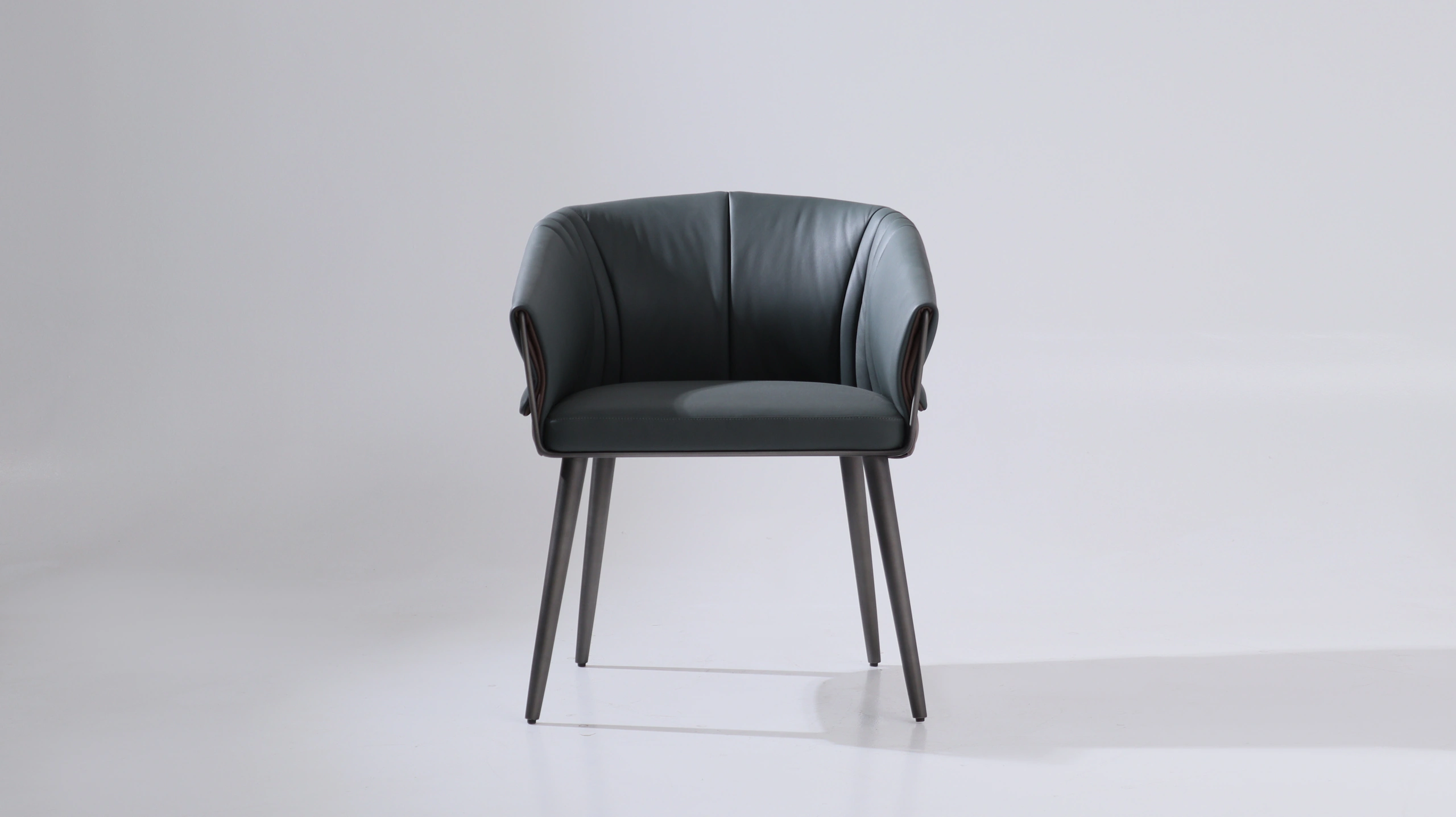 CUSTOMIZED DINING CHAIR