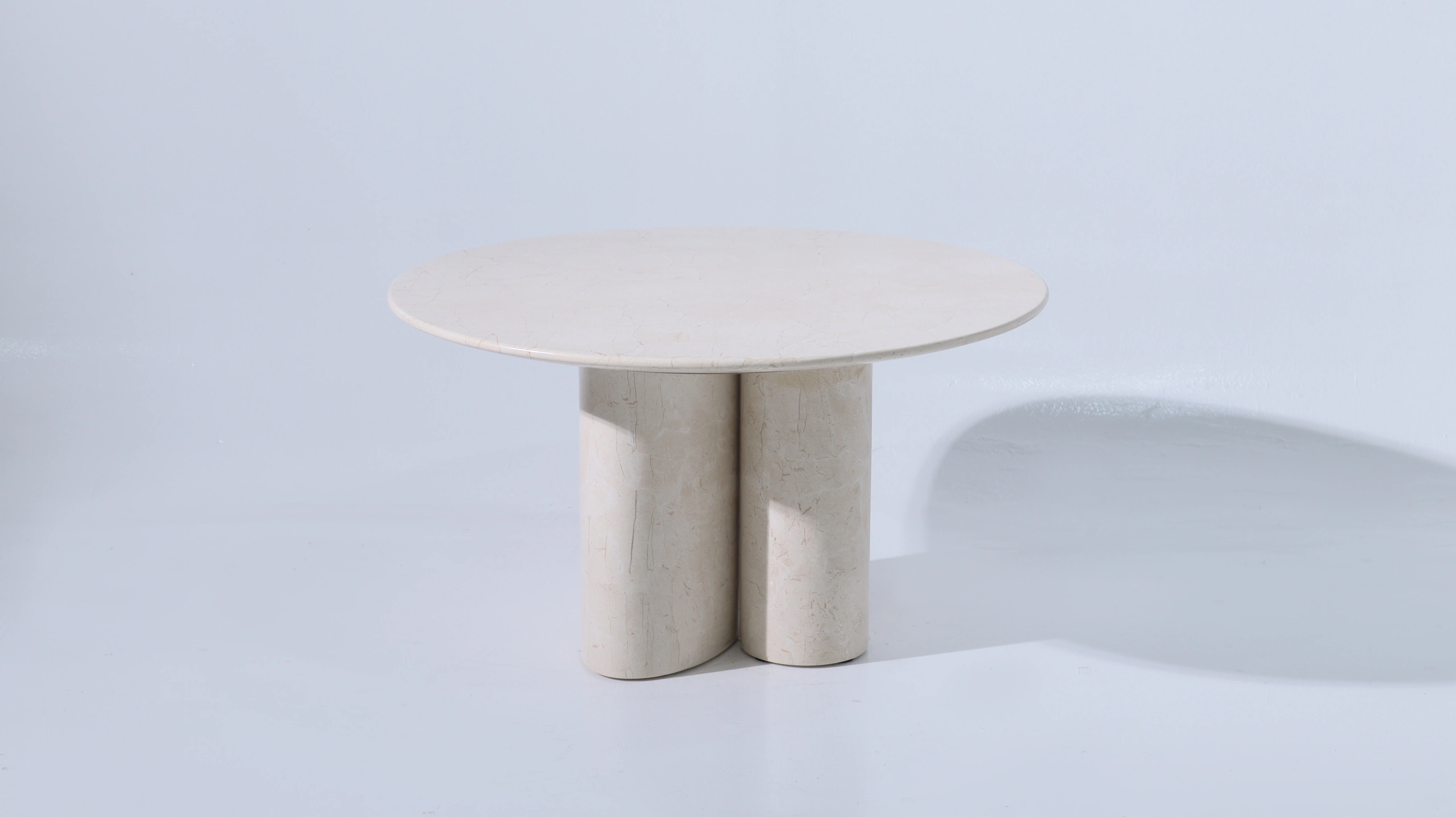 CUSTOMIZED DINING TABLE