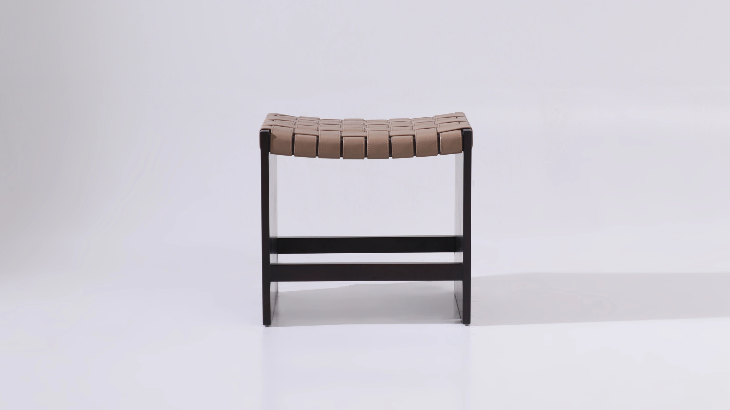 CUSTOMIZED POUF