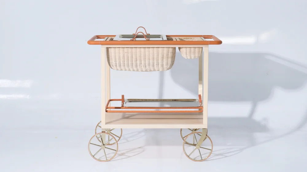 Equipages Furniture – Amy Living
