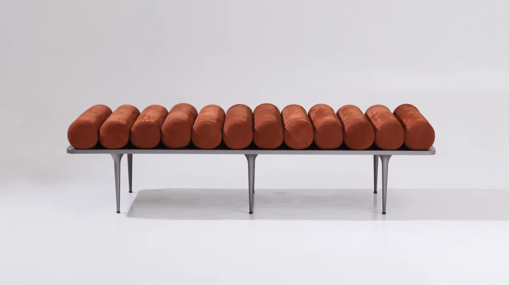 Bench FIVE TO NINE – Amy Living