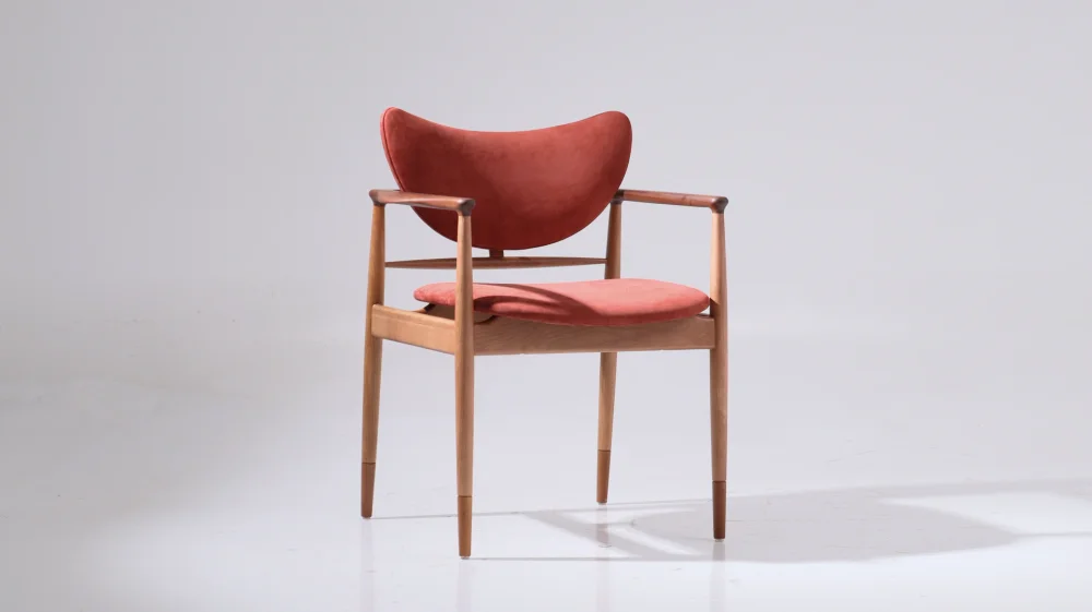 The 48 Chair – Amy Living