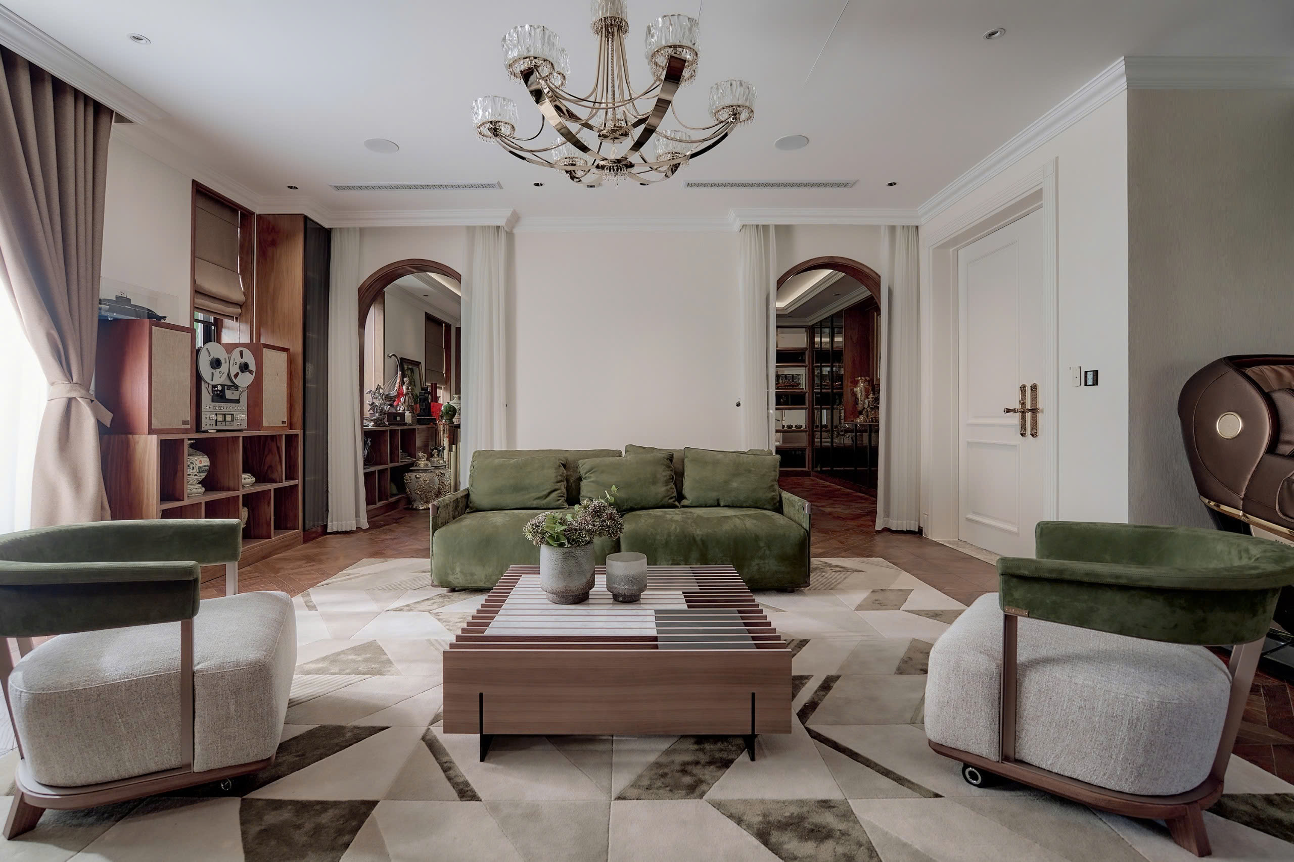 Villa 18 PVT